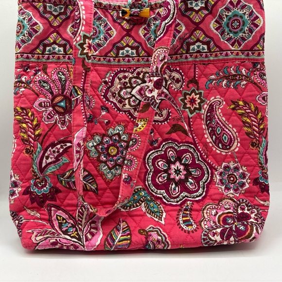 Vera Bradley Call Me Coral Medium Quilted Ret Pattern Toggle Shoulder/Tote Bag - Picture 3 of 16